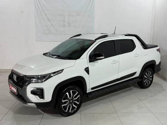 FIAT STRADA 1.0 TURBO 200 FLEX RANCH CD CVT FIAT STRADA 1.0 TURBO 200 FLEX RANCH CD CVT